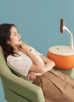 Зручна подушка-тримач для смартфона