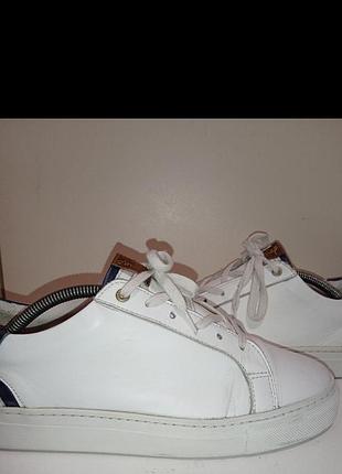 Брендовые полностью кожаные кроссовки joules.