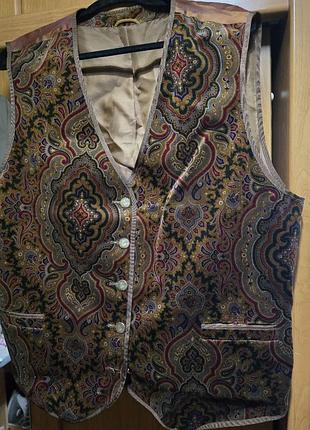 Эксклюзивная бархатная винтажная жилетка