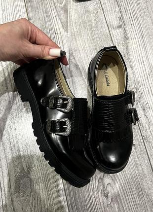 Стильні лофери