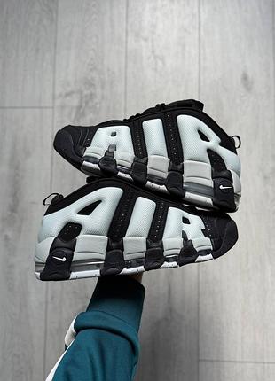 Унісекс кросівки дуже якісний матеріал зручні в носінні не жмуть розміри від 36 до 45 гарно сидять на нозі легкі