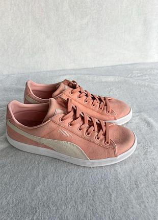 Кроссовки фирмы puma 40 размеры по стельке 25 см.