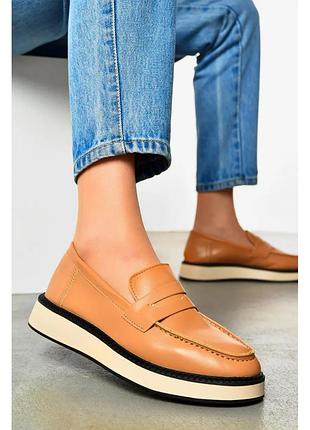 Лоферы женские