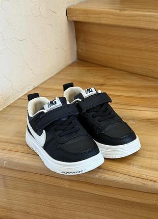 Кросівки на хлопчика