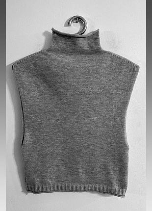 Жилетка из вискозы объемная