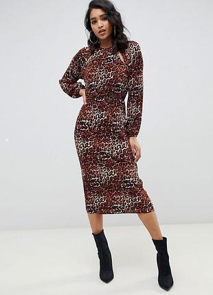 Платье гофре в актуальный принт