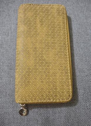 Гаманець на замочку