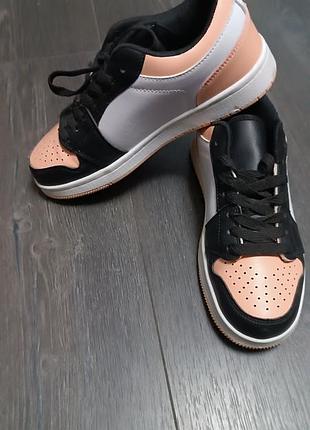 Кроссовки 36 размер