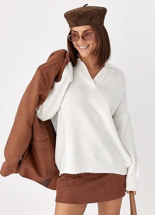 В'язаний однотонний светр-поло джемпер