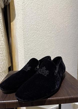 Чорні туфлі