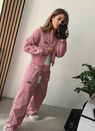 Костюм жіночий брючний рожевого кольору люкс якість