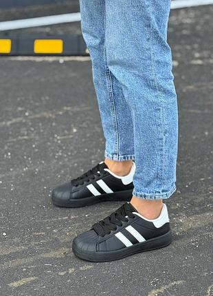 🖍жіночі кросівки.