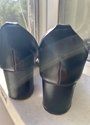 Жіночі босоніжки 38 розмір