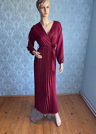 Сукня для особливої події