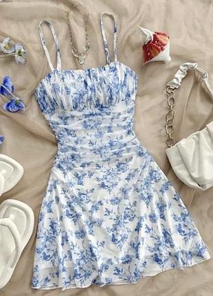 Літня сукня, літнє плаття