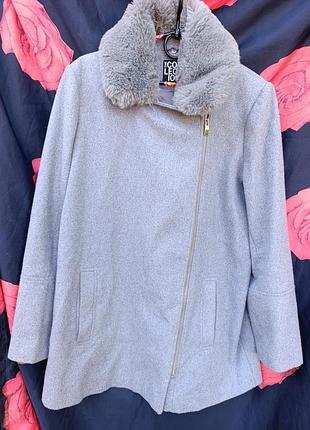 Пальто-жакет женский.