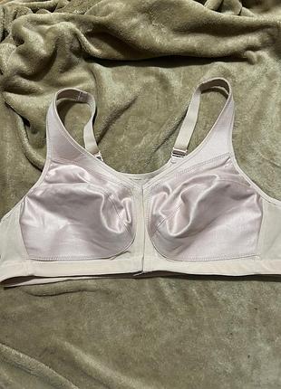 Бюстгалтер