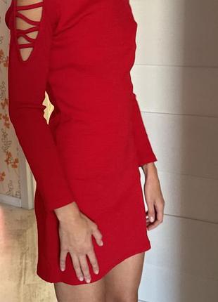 Плаття червоне яскраве