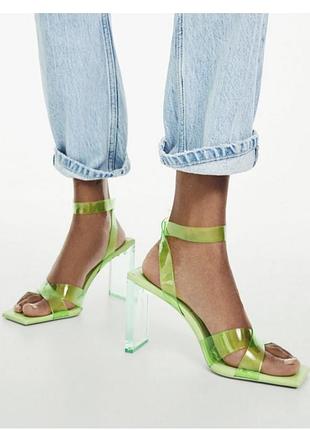 Босоножки женские bershka, размер 36.