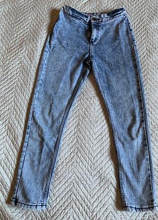 Джинси f&fз резинкою на поясі .
