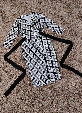 Стильна сукня