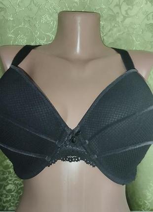Бюстгальтер