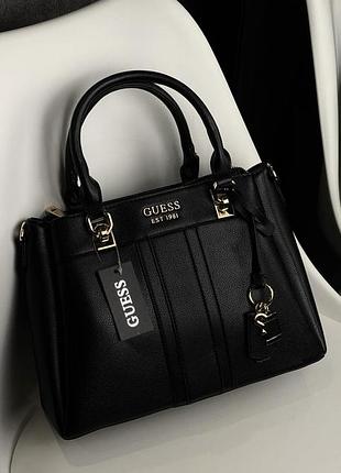 Сумка guess жіноча чорного кольору з довгим ремінцем