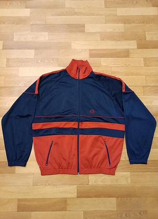 Якісна брендова спортивна кофта