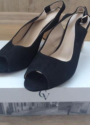 Босоножки женские cover