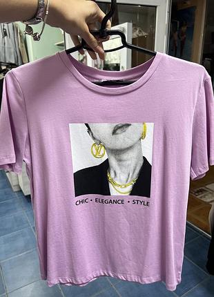 Жіноча футболка