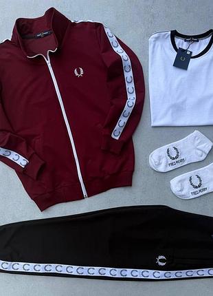 Костюм fred perry кофта-штани-футболка- 2 пари шкарпеток