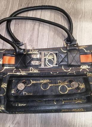 Вінтажна жіноча сумка christian dior.