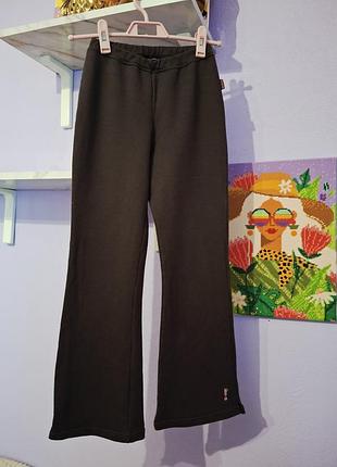 Спортивные штаны клеш