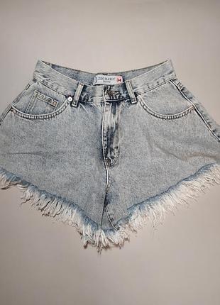 Стильні джинсові шорти