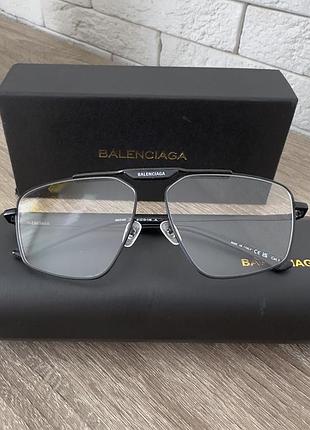 Жіночі окуляри balenciaga