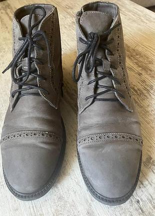 Ботинки из натурального нубука высокого качества 39 размер