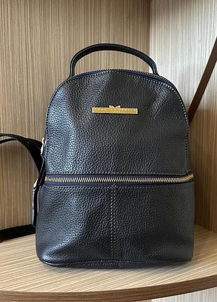 Женский кожаный итальянский рюкзак !