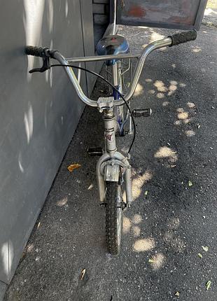 Продается велосипед салют для ребенка  от 4-6 лет