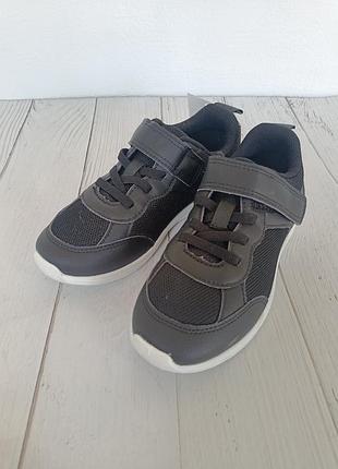 Кросівки з білою підошвою h&m 27 28 29 30 31 33