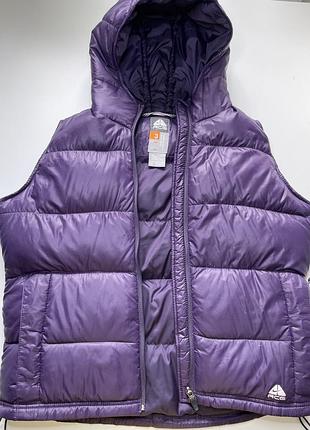 Жилет пуховий nike acg