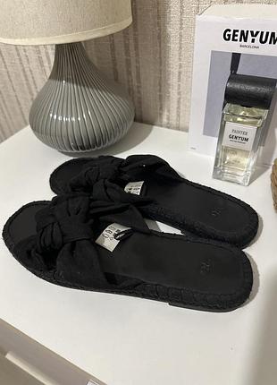 Шльопанці жіночі