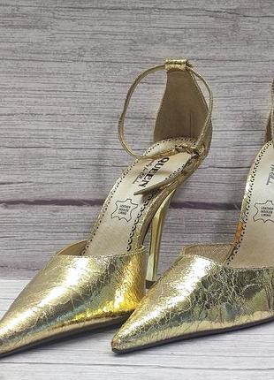 Туфлі queen