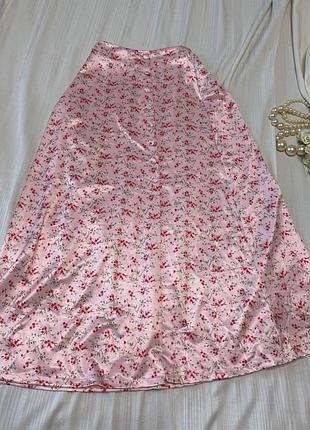 🌸ніжна спідничка на ґудзиках.