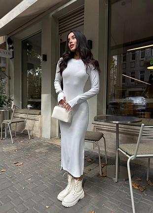 Силуетна максі сукня з візкози  з довгими рукавами