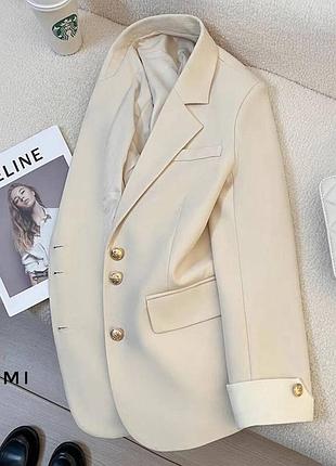 Пиджак с плечиками
