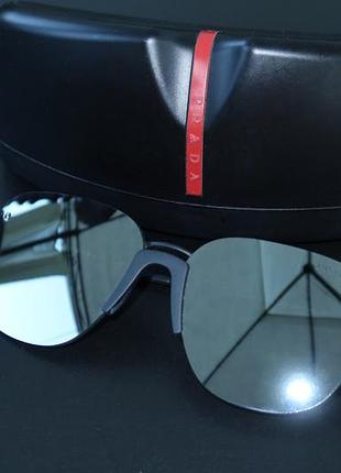 Сонцезахисні окуляри prada унісекс з дзеркальною лінзою сірого кольору