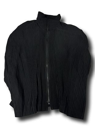 Жилет чорний оригінальний xl-l issey miyake