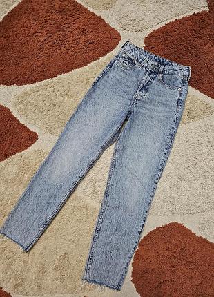 Джинсы h&amp;m с необработанным низом