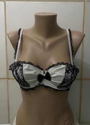 Бюстгальтер ann summers 70a