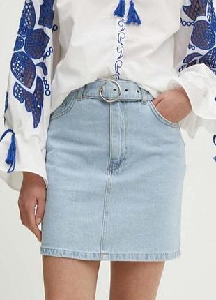 Джинсовая юбка с поясом